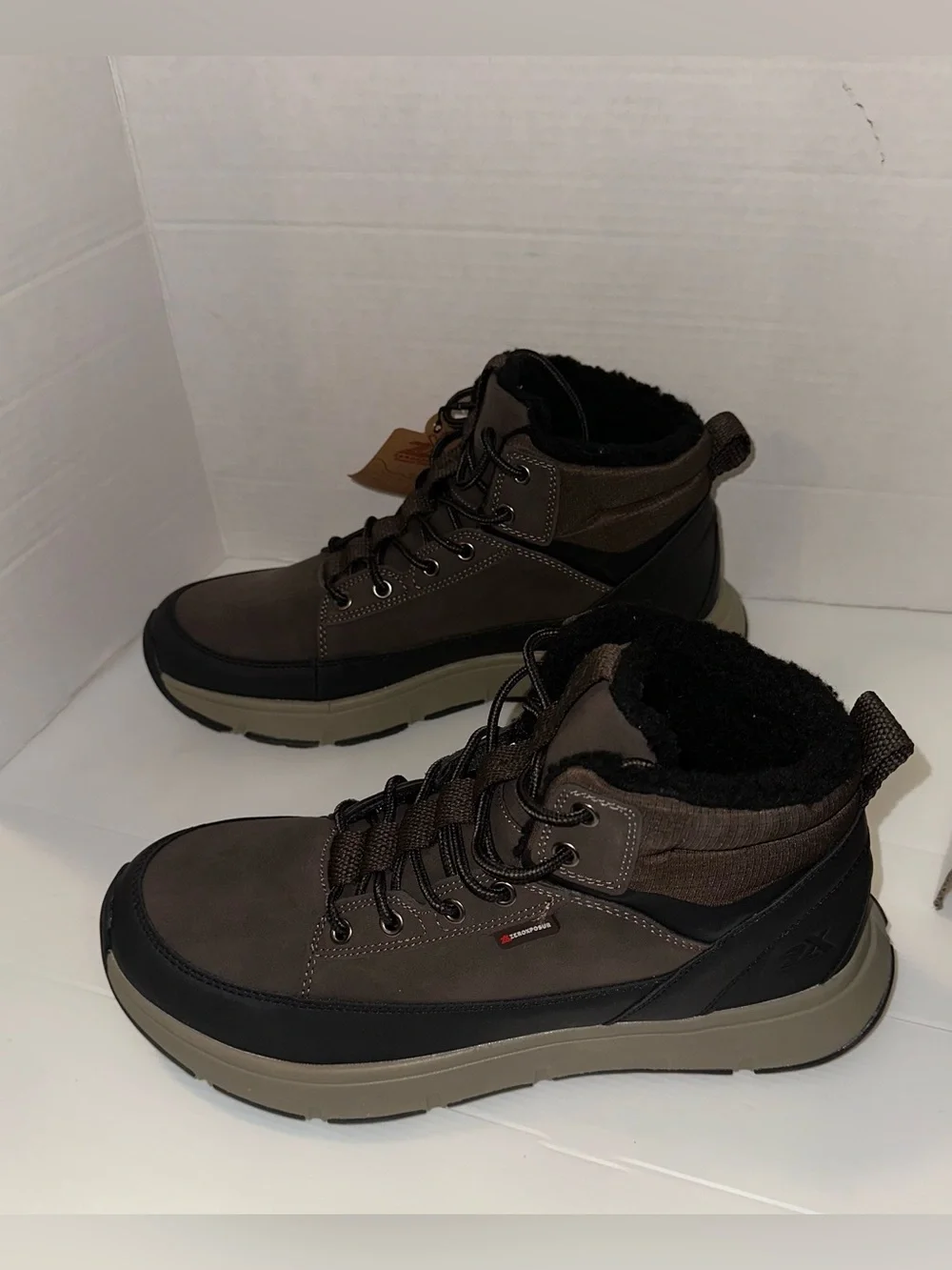 ZeroXposur Men's Dark Brown and Black Insulated Hiker Boots